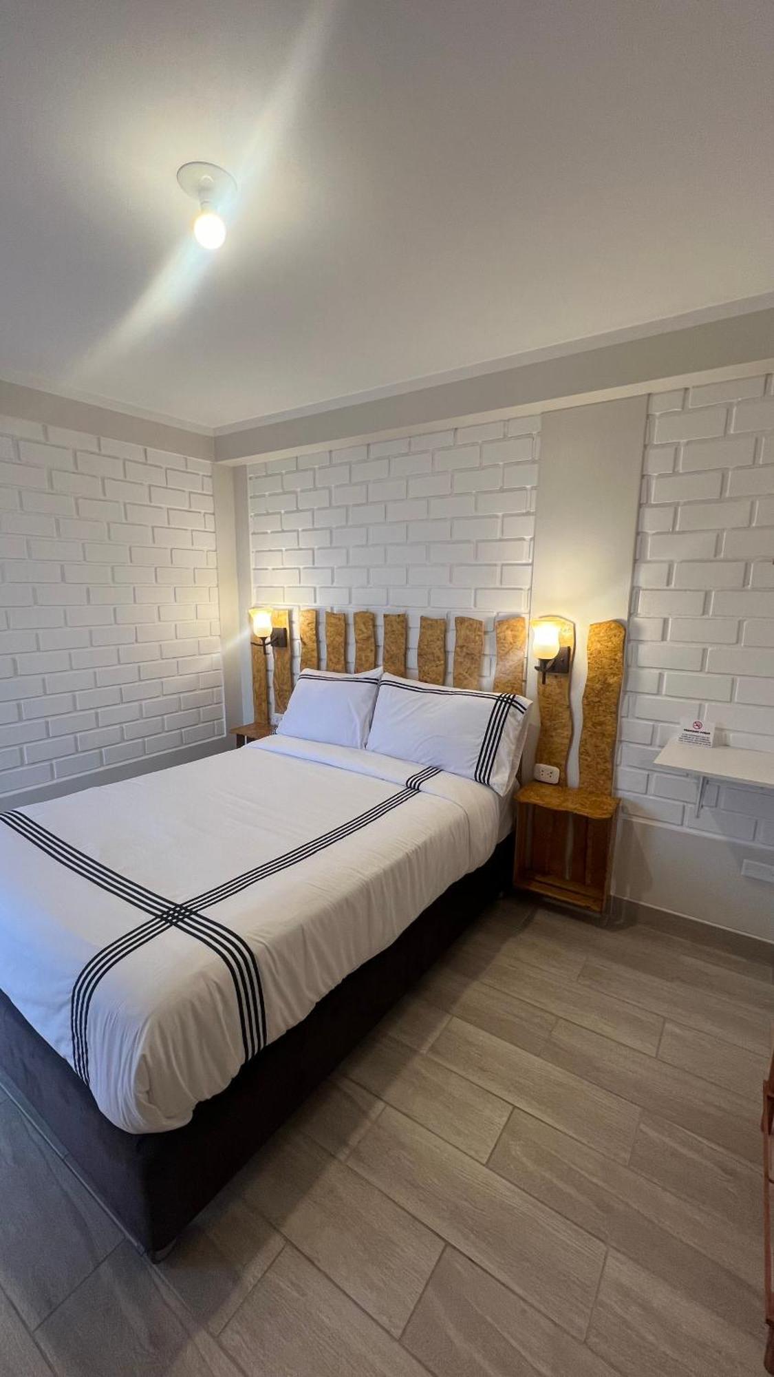 Hotel Aloha Chala Extérieur photo