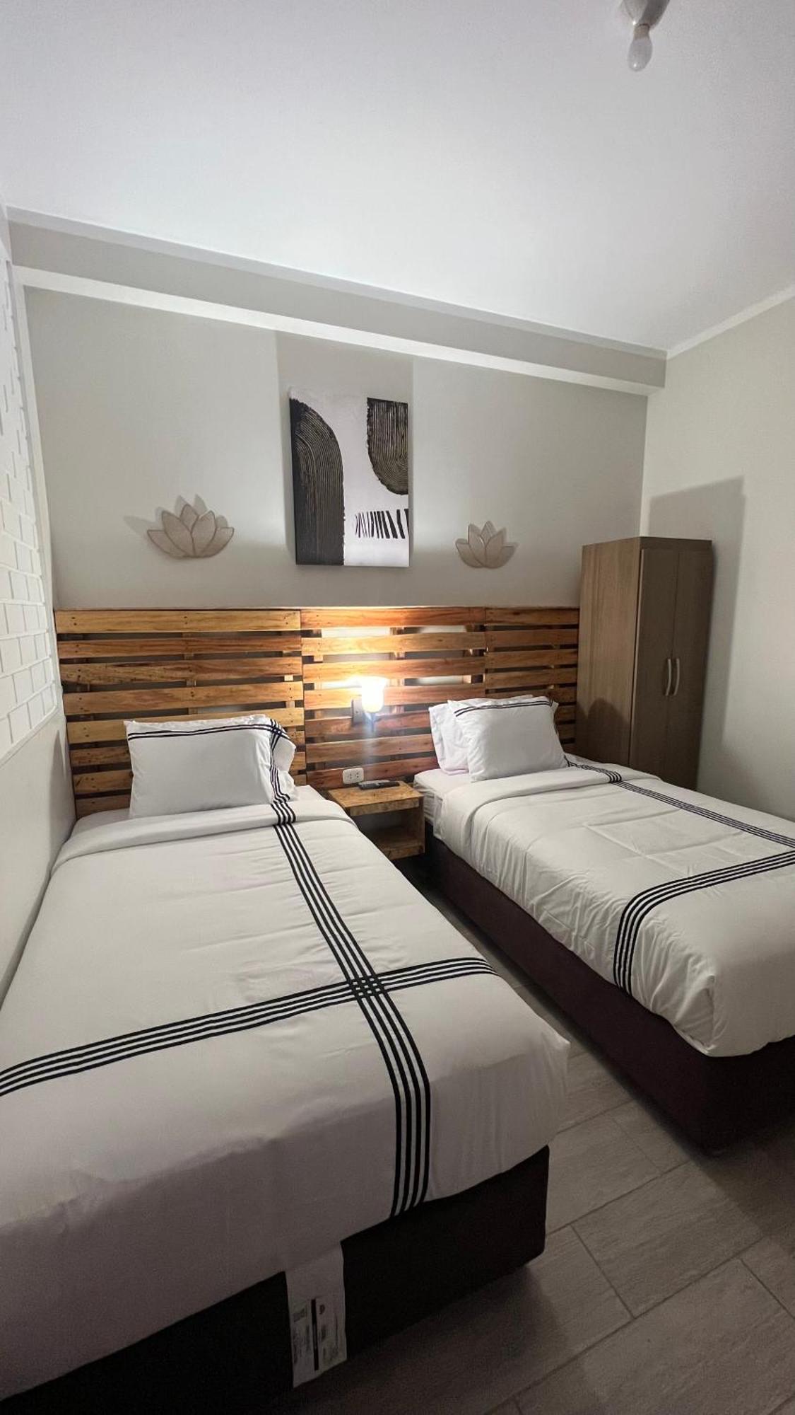 Hotel Aloha Chala Extérieur photo